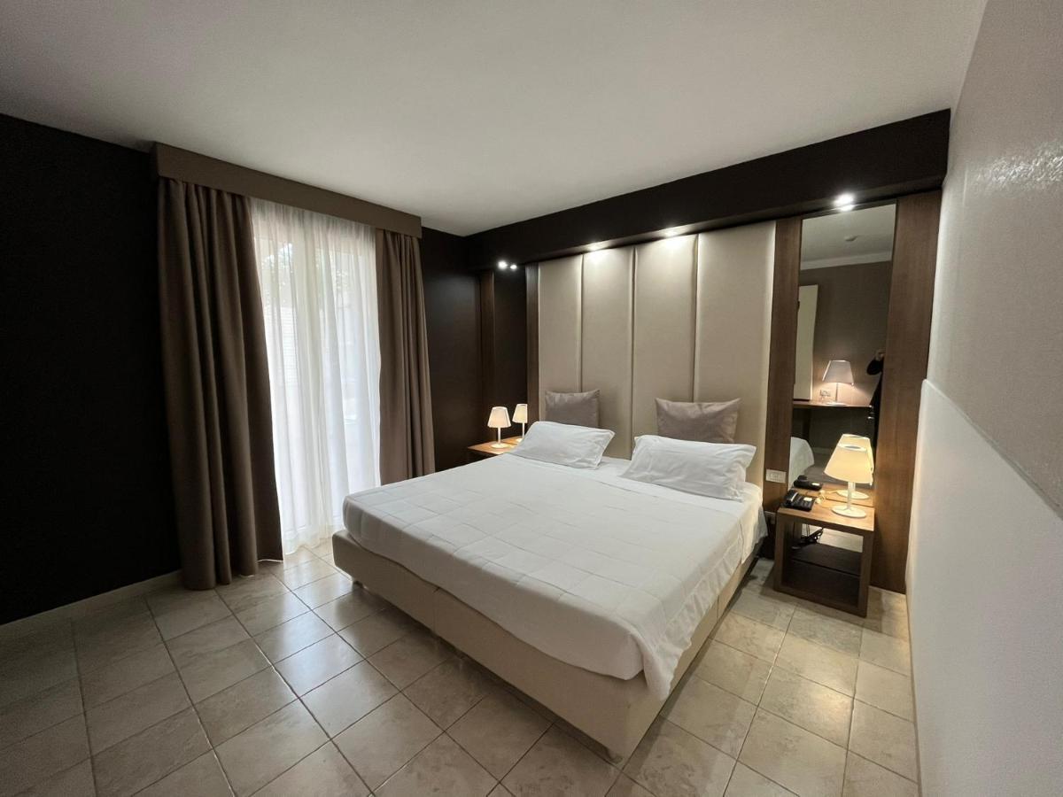 Hotel Lafayette Giovinazzo Zewnętrze zdjęcie