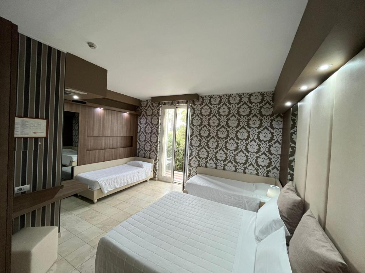 Hotel Lafayette Giovinazzo Zewnętrze zdjęcie