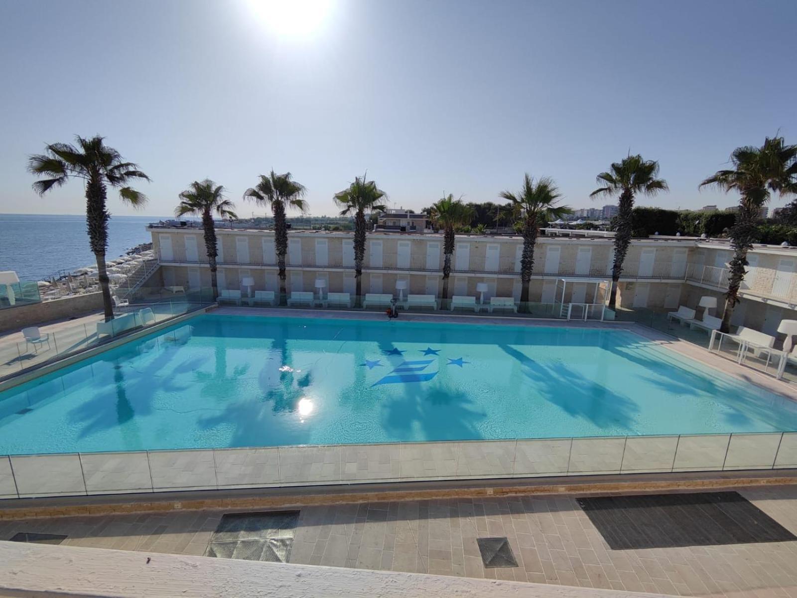 Hotel Lafayette Giovinazzo Zewnętrze zdjęcie