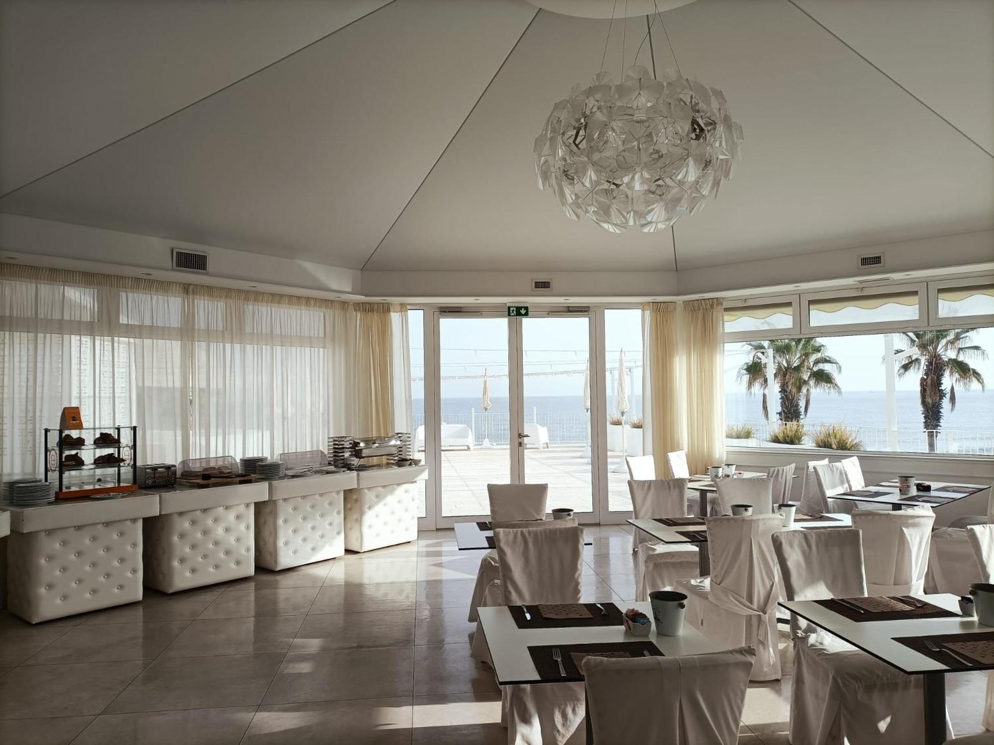 Hotel Lafayette Giovinazzo Zewnętrze zdjęcie